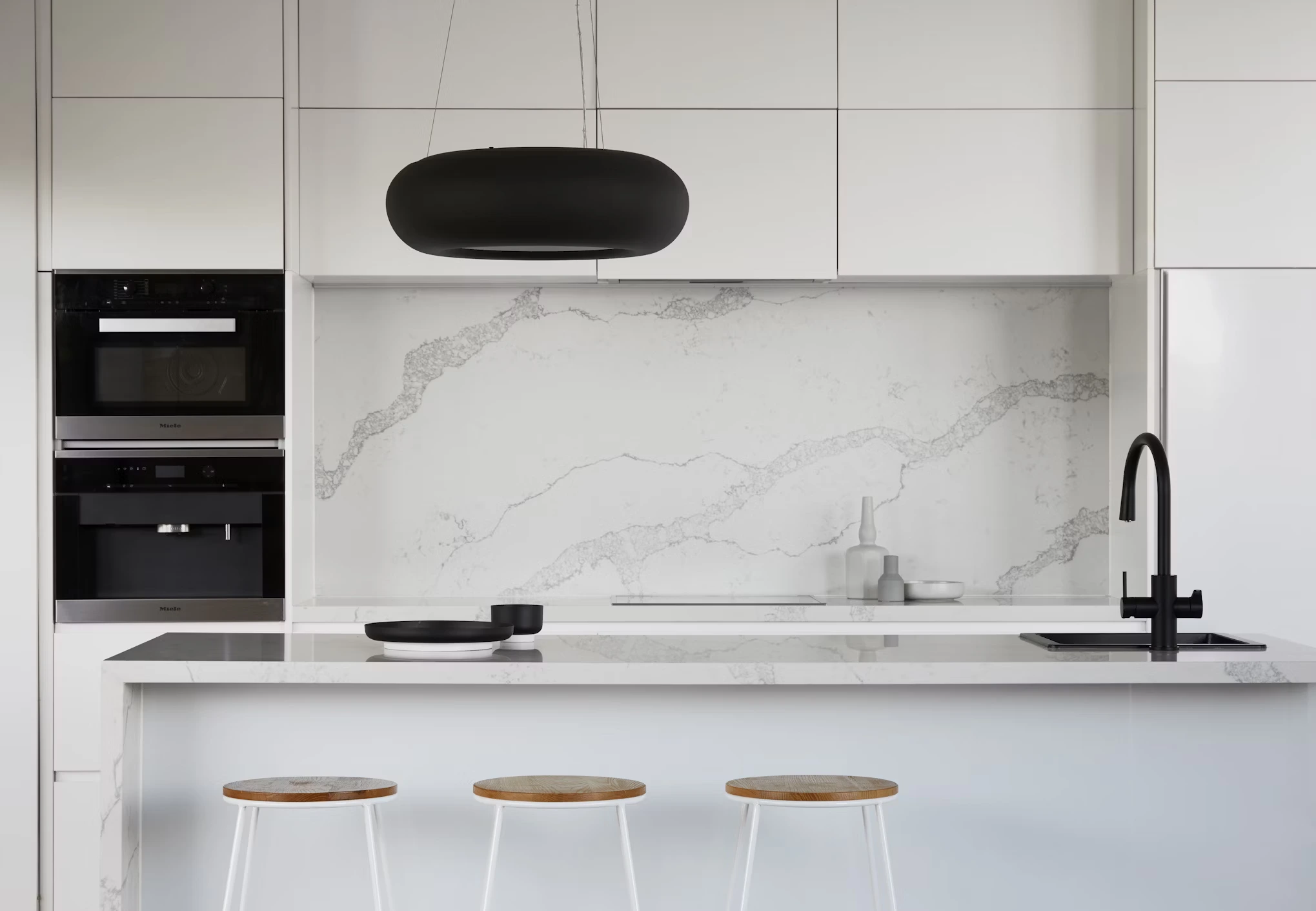 Kitchen Set U-Shape Custom Depok — Tertata
