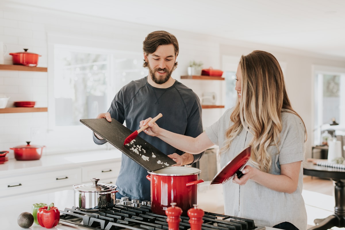 Perbandingan kitchen set custom dan produk jadi untuk dapur rumah